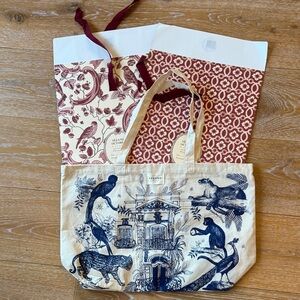 Sezane Cream Canvas Tote with Navy Illustrative Print BRAND NEW